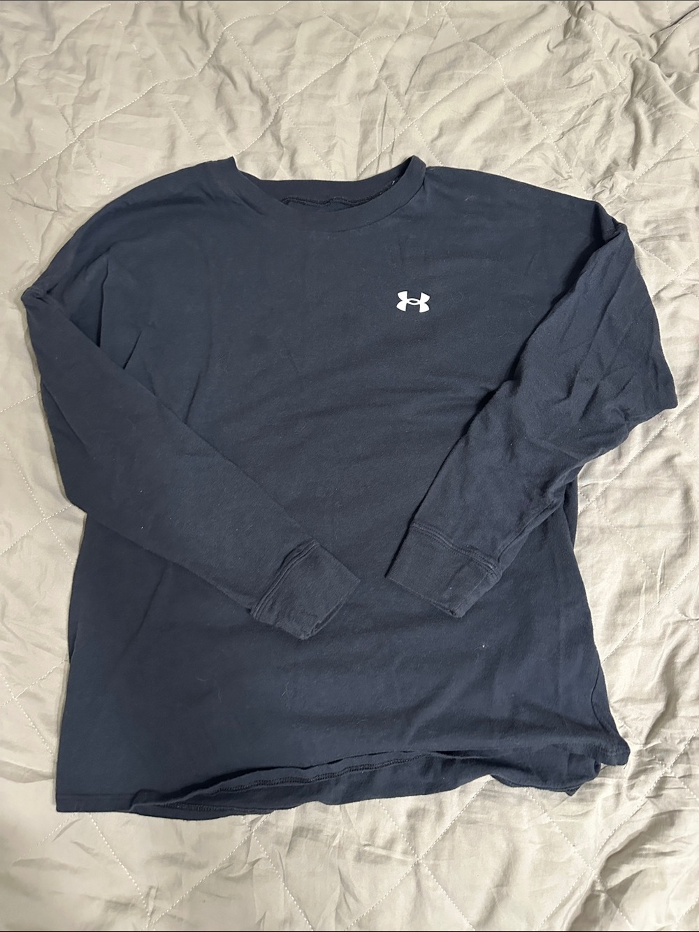 Under Armour Boy’s Long Sleeve Crewneck Shirt - black size youth large